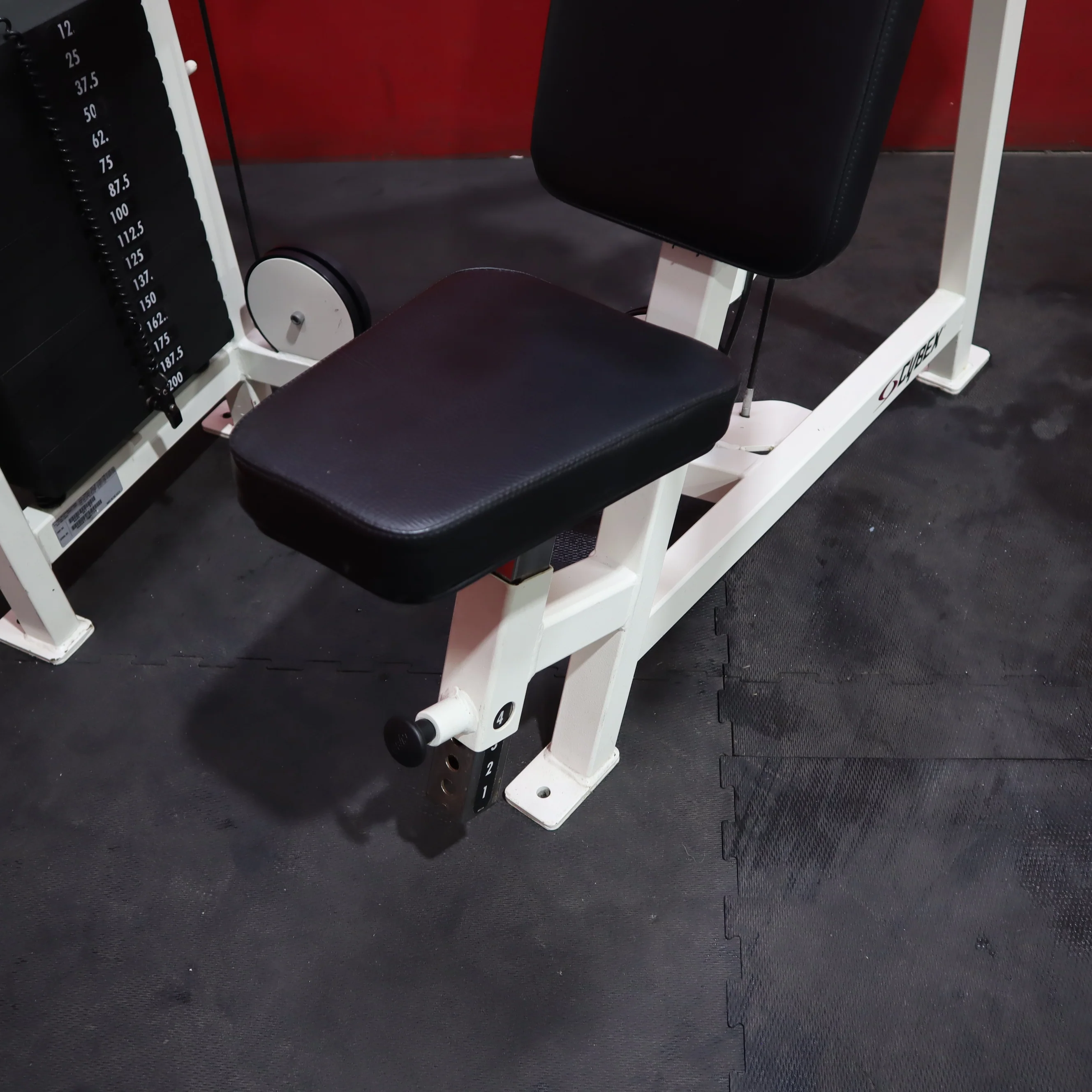 Cybex VR2 Overhead Press (Remanufactured) - Image 6