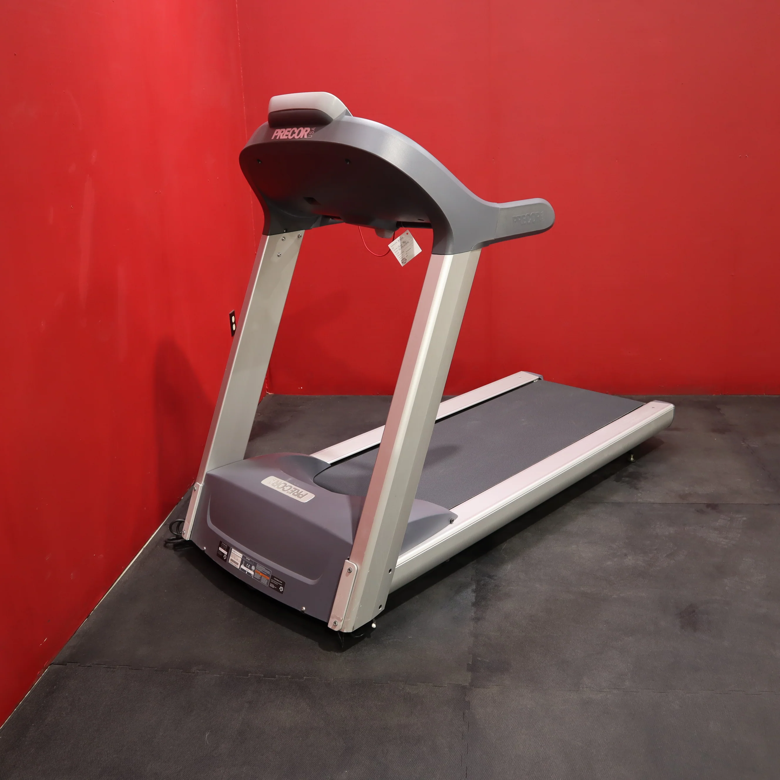 Precor 932i Treadmill (Remanufactured) - Image 2